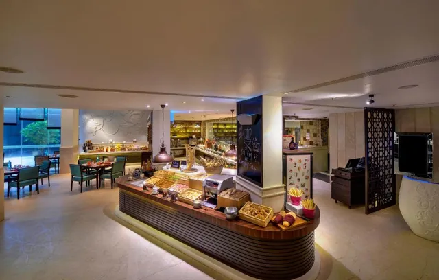 Novotel Goa Resort & Spa - 4