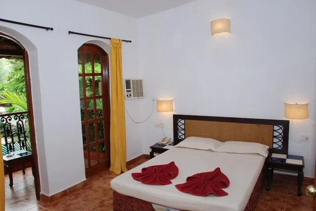 Capital O 322 Sea Breeze Candolim - 4