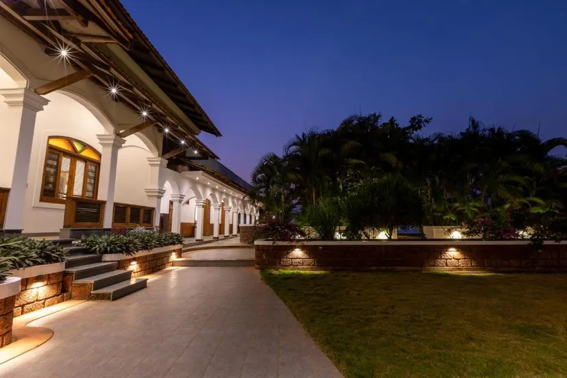 Dream Discovery Sea View Resort & Beach Cafe