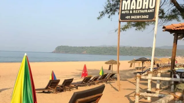 Madhu Huts & Restaurant - 2