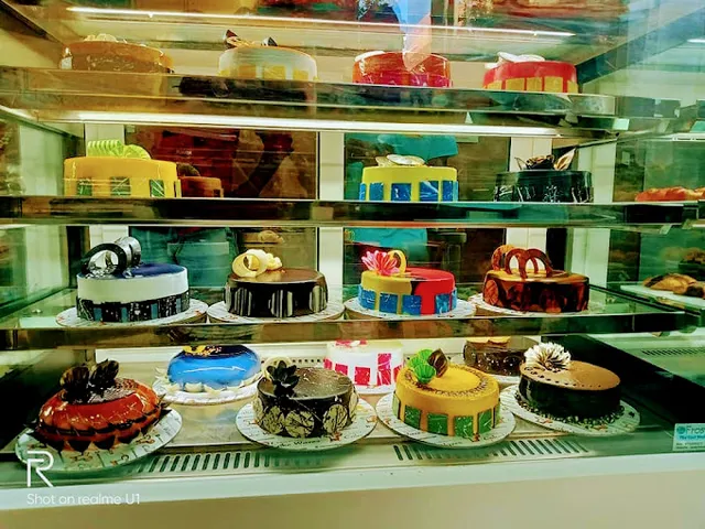 Cake waves @ FSM Cantonment Birthday & Wedding Cakes - 2