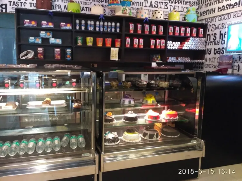 The Cake World - Teynampet