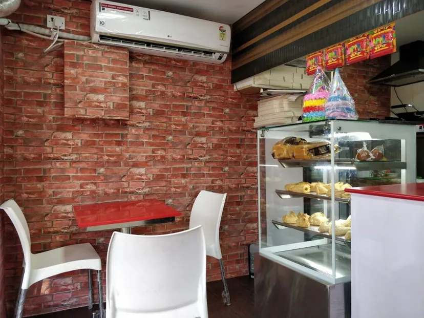 Truffle Delight (Teynampet) - The best cake shop in Chennai