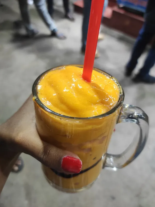 GOLDEN JUICE CORNER - 3