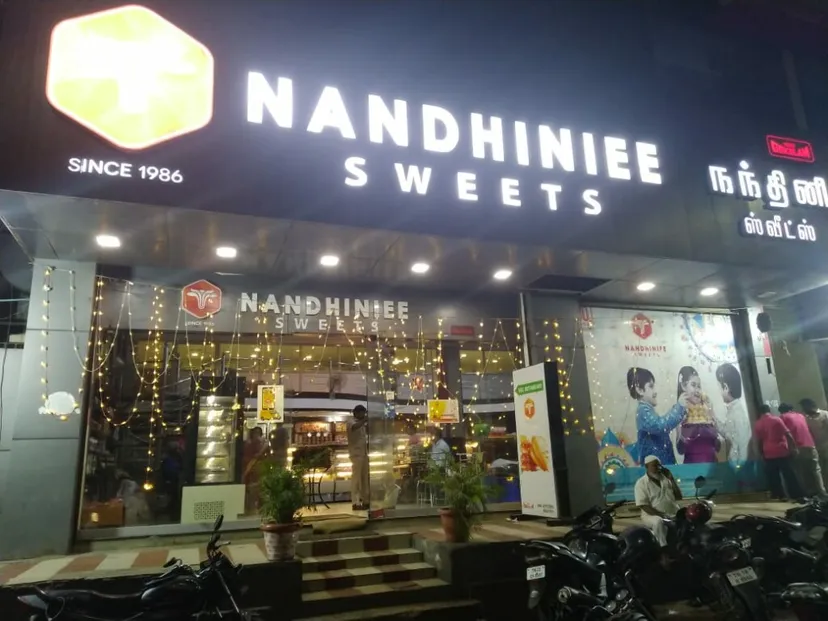 Nandhiniee Sweets