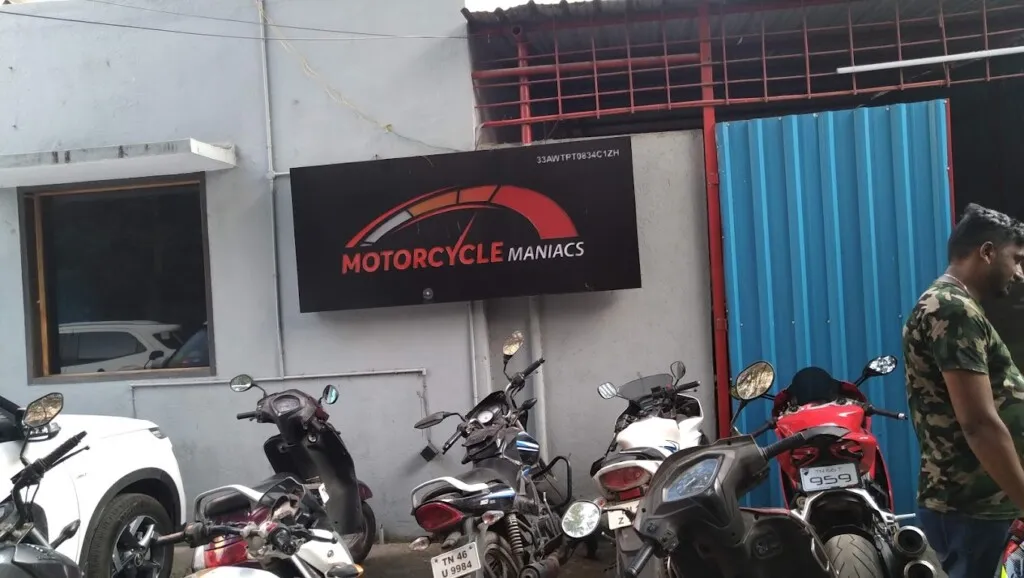 Motorcycle Maniacs : Bike Service Center and Accessoires