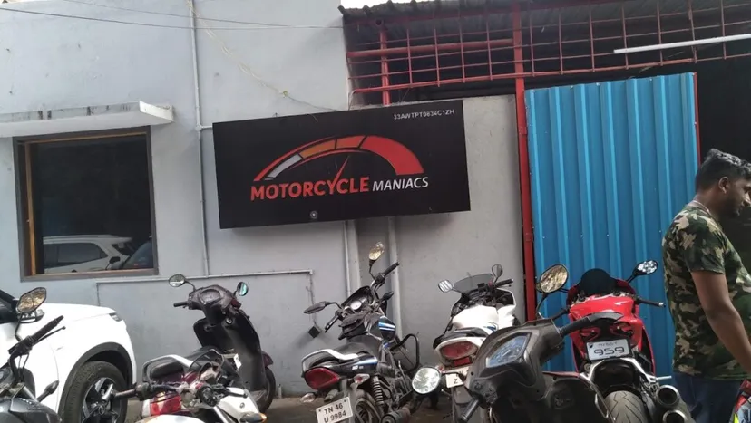 Motorcycle Maniacs : Bike Service Center and Accessoires