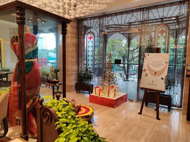 Tanishq Jewellery - Chennai - Cathedral Road - 2
