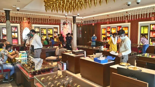 Tanishq Jewellery - Chennai - Usman Road - 2