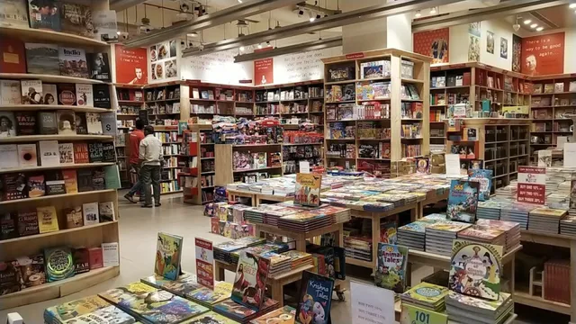 Om Book Shop - 3