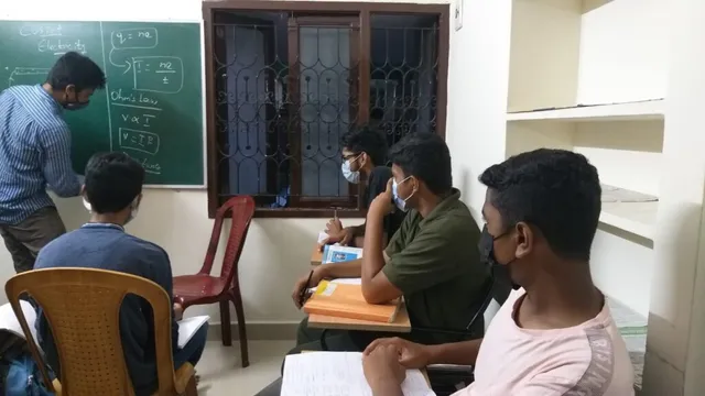 SS Academy - NEET Coaching Centre | Crash Courses - NEET, IIT JEE | Engg B.Arch & NATA | NTSE Olympiad - 2