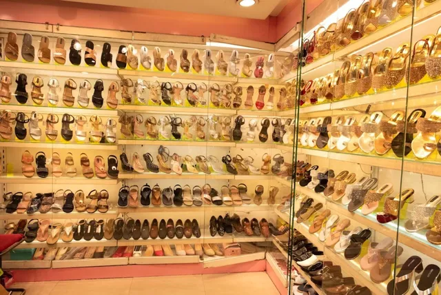 Shoe Plaza grand - 3