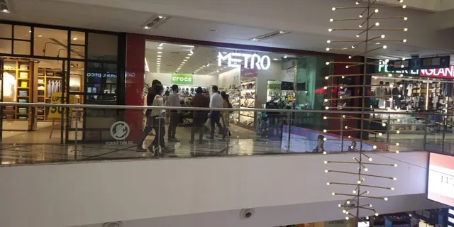 Metro Shoes Velachery - 2