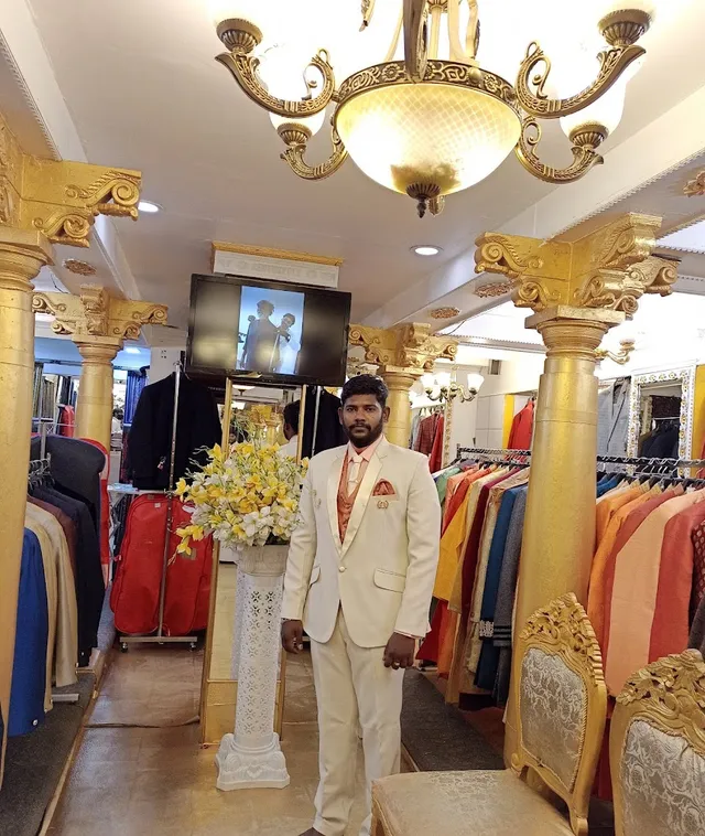 Rich 'N' Royal Suits - 4