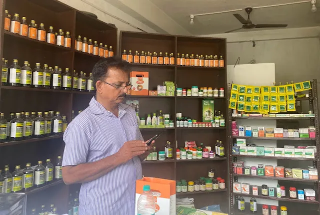 Rent To Ramp - Rent Suits, Blazers, Gowns, Lehengas, Designer Suits and Tuxedos and more - 4