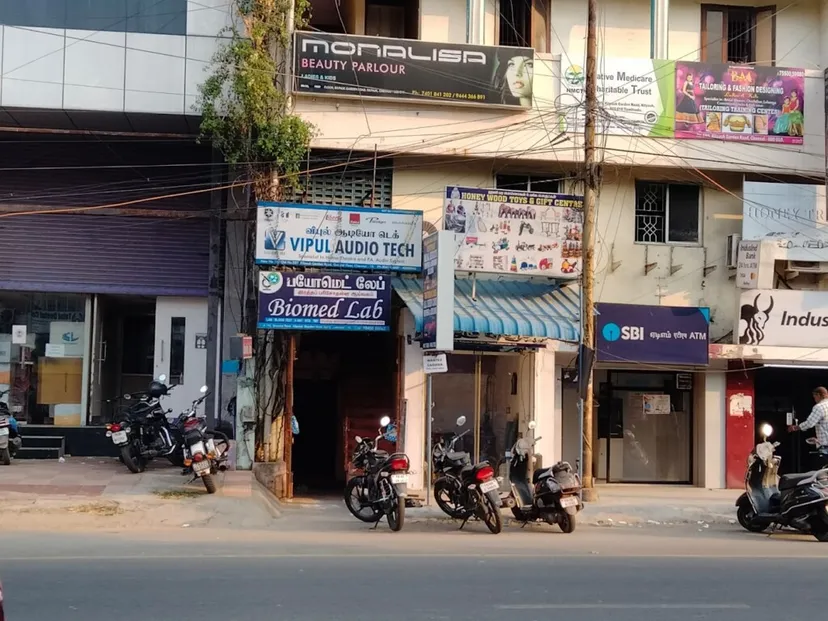 MONALISA BEAUTY PARLOUR