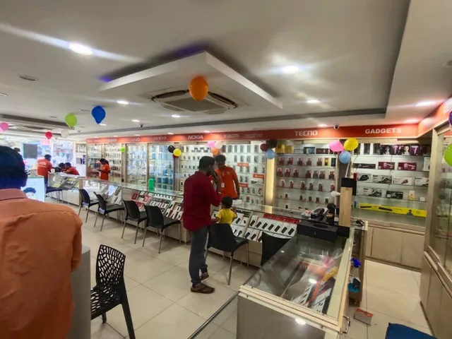 Poorvika Mobiles MR Nagar - 2