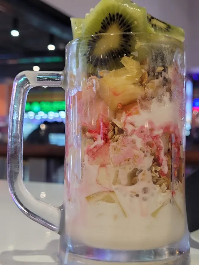 Squeez juice Bar - 4