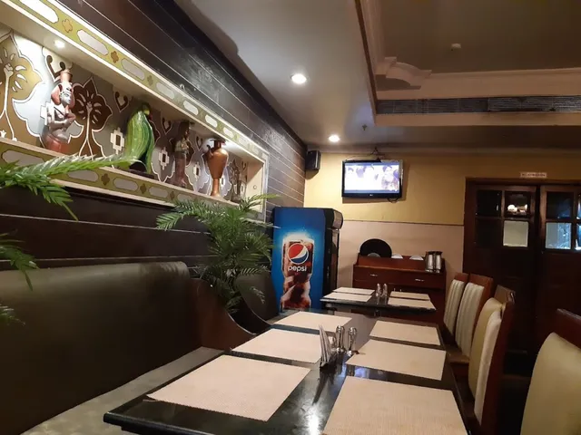 Omar Khayyam Restaurant - 2