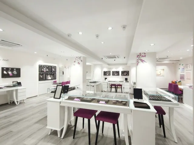 CaratLane T Nagar Pondybazar - 4