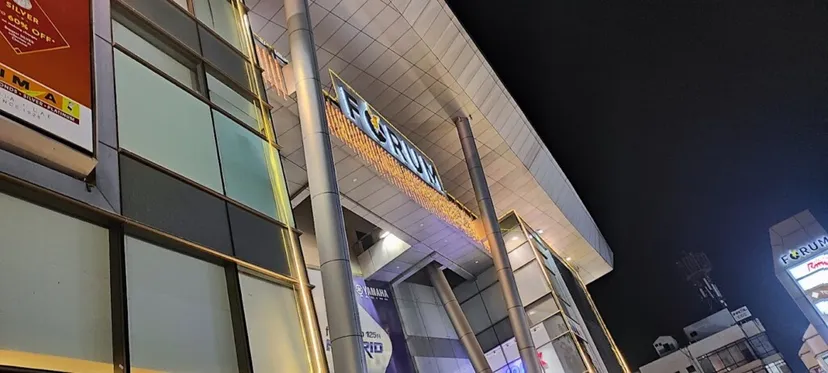 Forum Mall Metroside