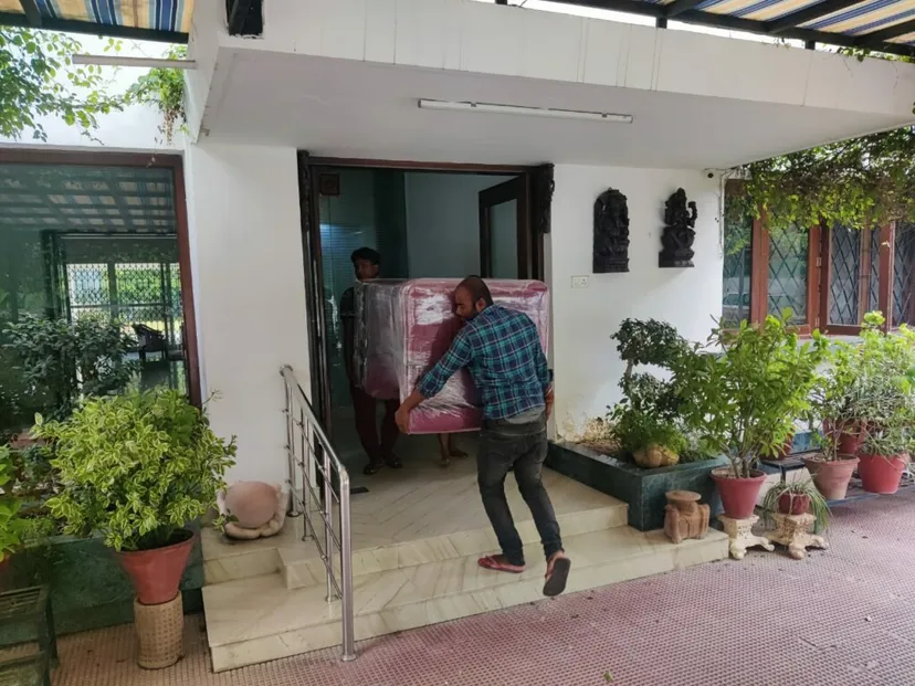 ROYAL PACKERS AND MOVERS