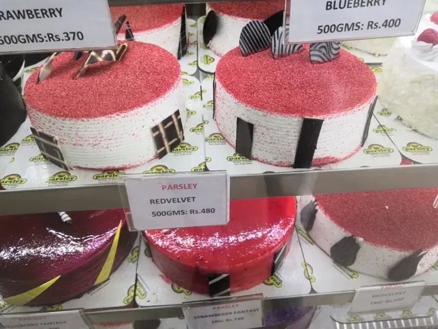 Parsley bakery and cake shop - 4