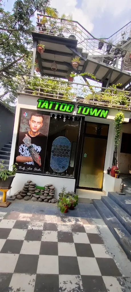 Lovely ink tattoo studio