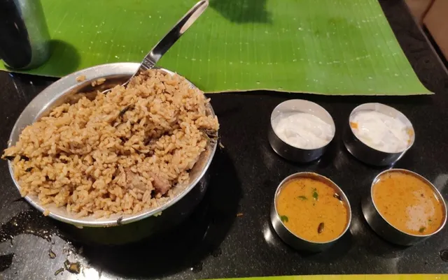 Hotel SRI HARI (Veg & Non-Veg) - 4