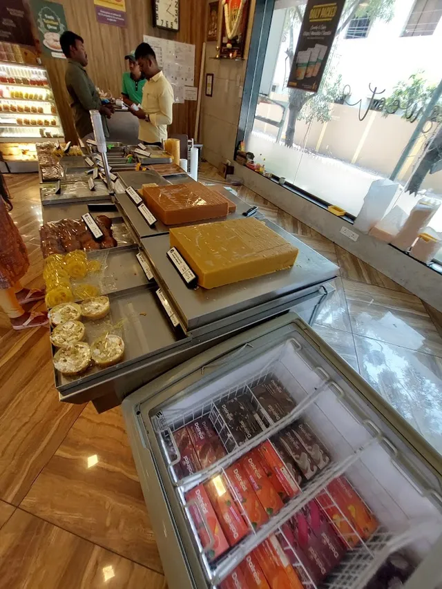 Shree Anandhaas Sweets and Snacks - R.S Puram, Coimbatore - 3