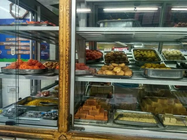 Nellai Periya Lala Corner Sweets - 3