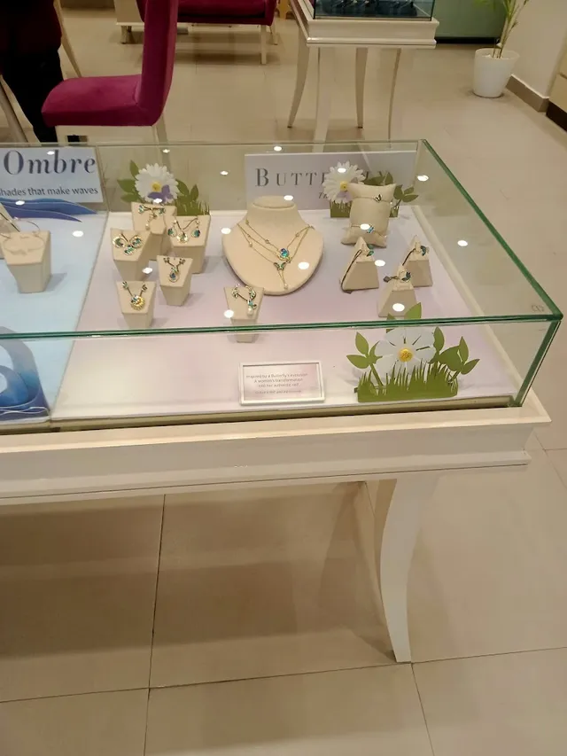 CaratLane Crosscut Road - 2