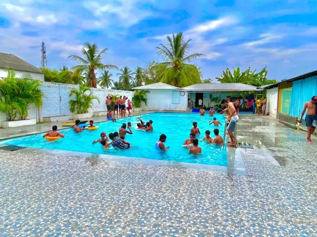 SPLASH Swim Academy - 3