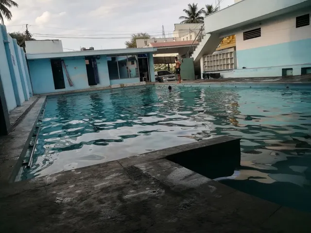 SV Swimming Pool - 4
