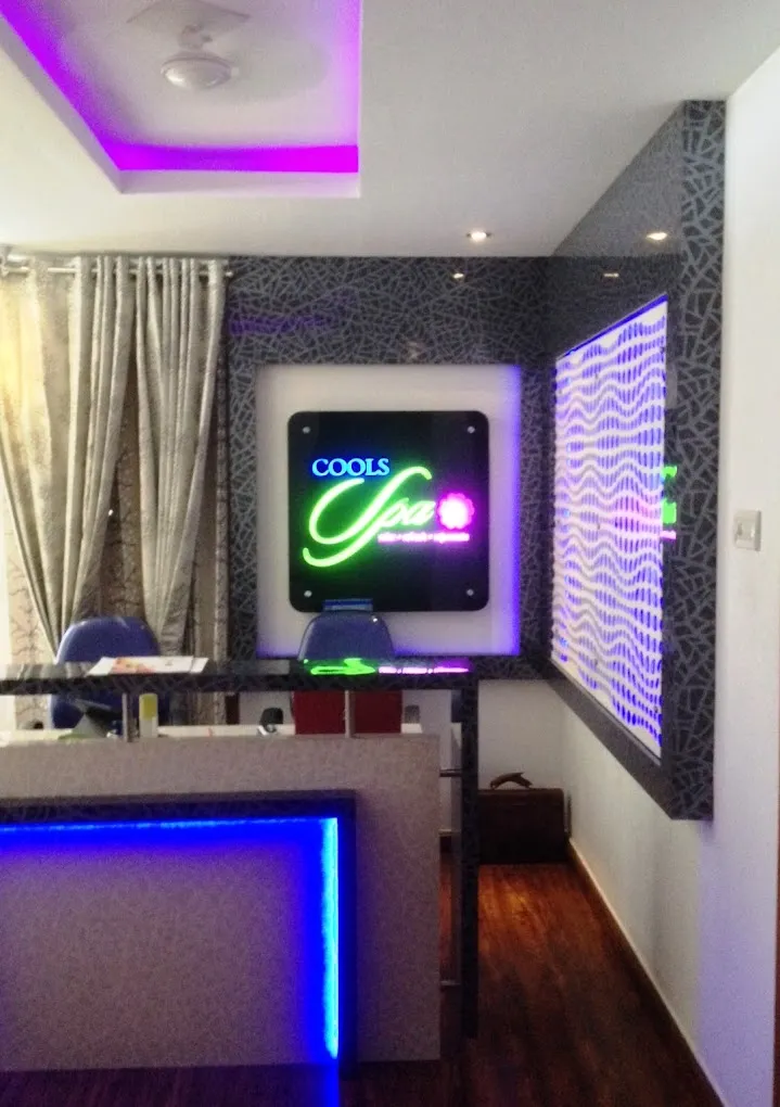 coolsspa k and q saloon