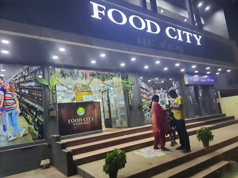 Food City Super Market