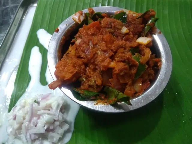 Rajbhavan High Class Vegetarian Restaurant - 3