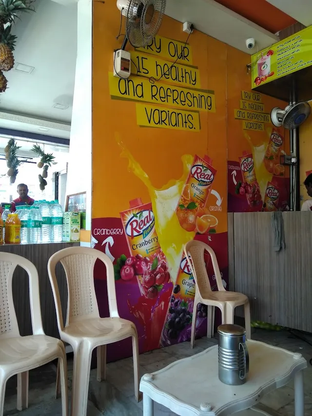 Pasumai Pazamuthir Solai & Juice Corner - 3