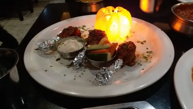 Anjappar Chettinadu Restaurant - Home Delivery & Outdoor Catering - 2