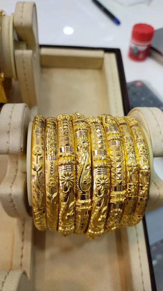Sri Mahamaayi Jewellers - 3