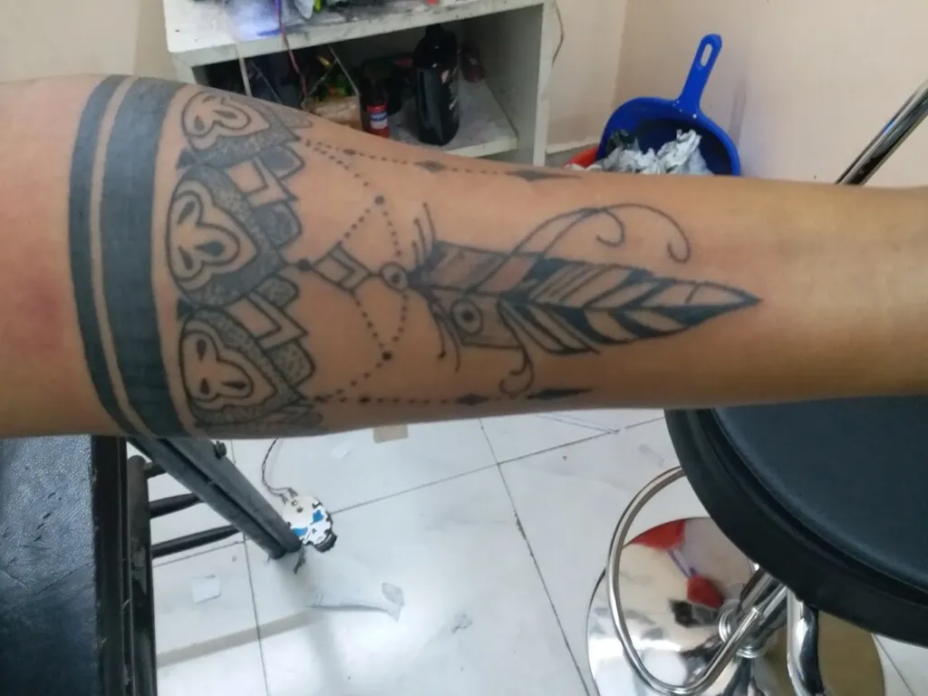 VRS.BEZHAM TATTOO SHOP