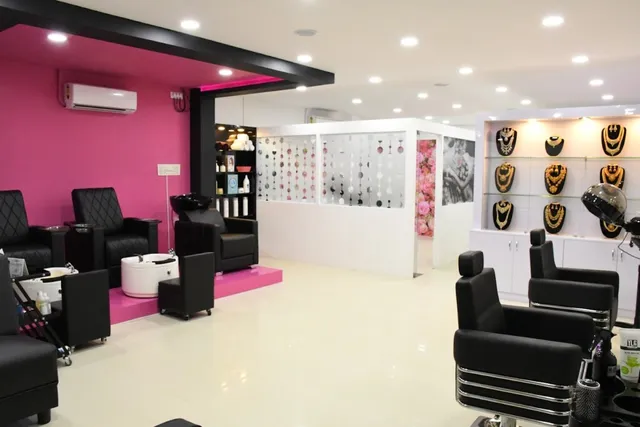 Glam Studios - Unisex Salon - 2