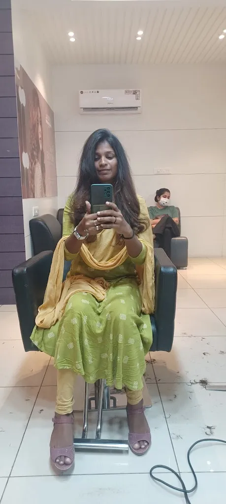 Naturals Salon - 4