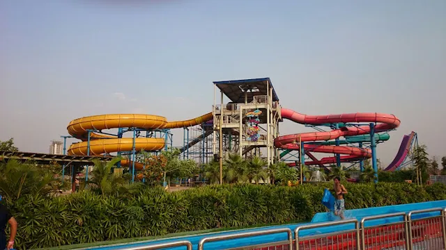 Worlds of Wonder - 8