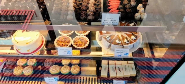 Phil's Bake House - 2