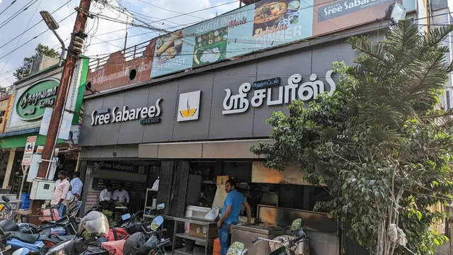 Hotel Sree Sabarees - Arasaradi - 2