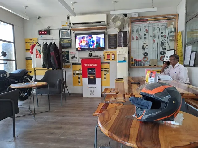 Royal Enfield Service Center - M/s GG Motors - 4