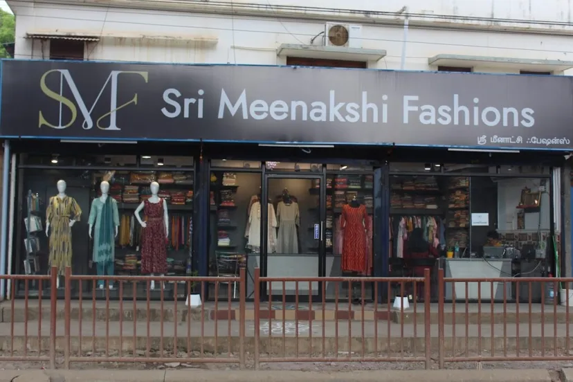 Sri Meenakshi Fashions Best cloth shop in Tirupalai
