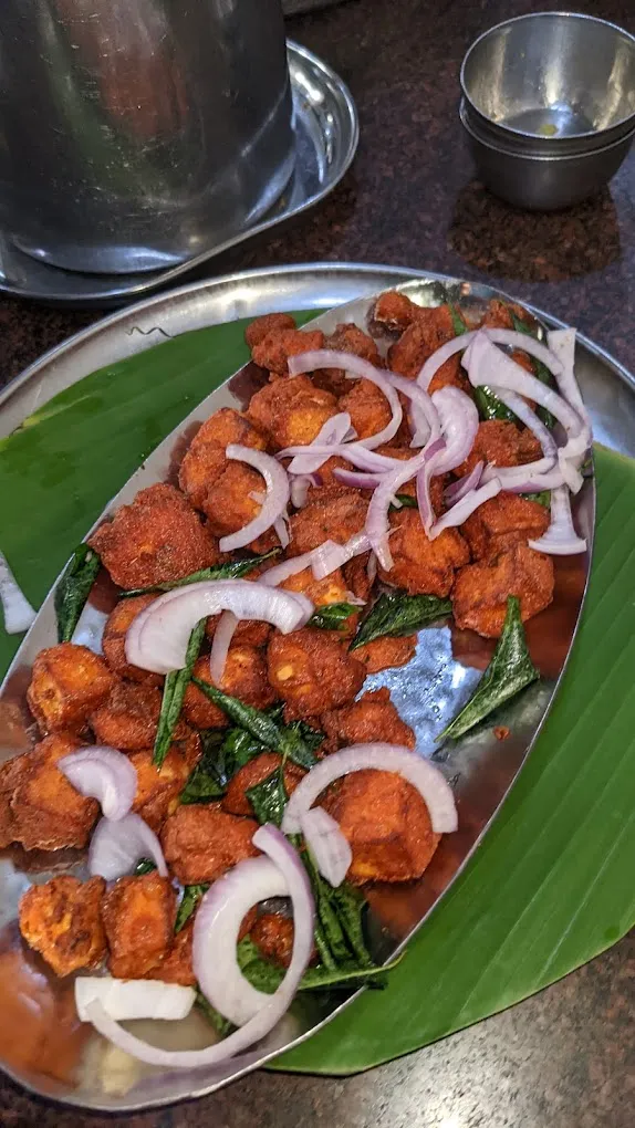 Hotel Akshay Bhavan - 2