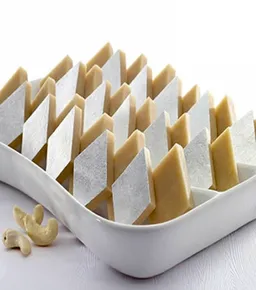 Shri Iyyan Sweets and Bakery - 3